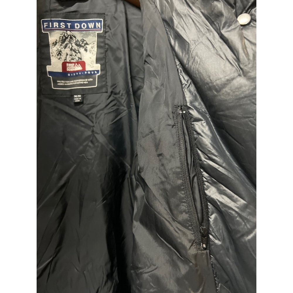 First Down Sixty Four Men Down Jacket Puffer Ski … - image 8